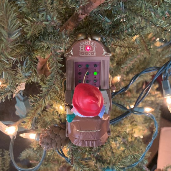 Santa's Hot Line Hallmark Magic Christmas Ornament - 1991 - Picture 2 of 12